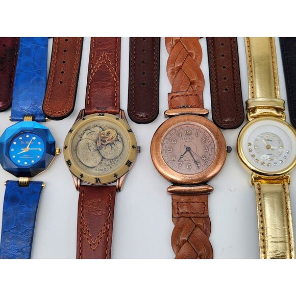 Lot Of 33 Assorted Womens Watches Vintage Modern - Tested Working main image 5